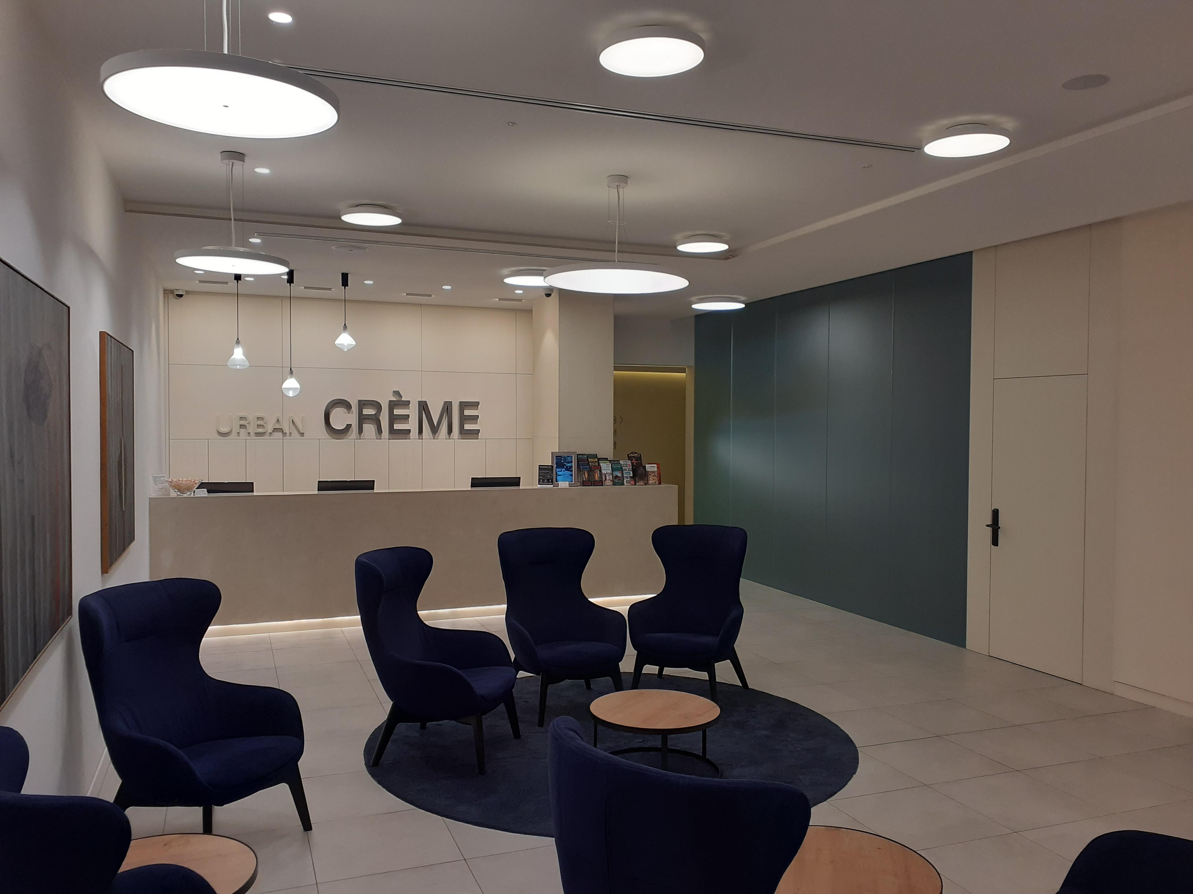 Hotel Urban Creme Praga Esterno foto The reception area of the CRÈME building